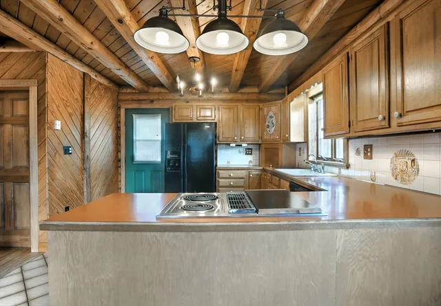 $699,999 | 134 Crescent Street, Hanson, MA 02341