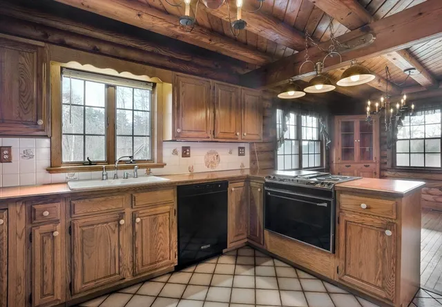 $699,999 | 134 Crescent Street, Hanson, MA 02341