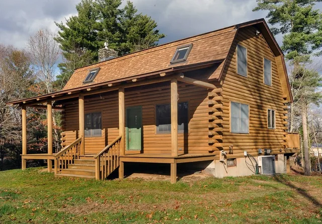 $699,999 | 134 Crescent Street, Hanson, MA 02341