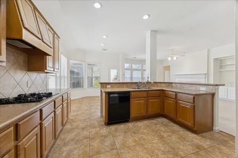 $450,000 | 12414 Aliso Bend Lane, Houston, TX 77041