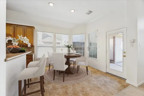 $450,000 | 12414 Aliso Bend Lane, Houston, TX 77041