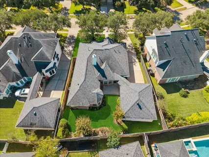 $450,000 | 12414 Aliso Bend Lane, Houston, TX 77041