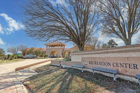 $450,000 | 12414 Aliso Bend Lane, Houston, TX 77041