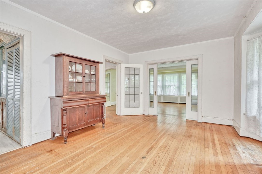 153 Seneca Parkway Rochester, NY 14613 - Photo 14 of 47