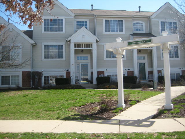 3388 Ravinia Circle Aurora, IL 60504 - Photo 1 of 12