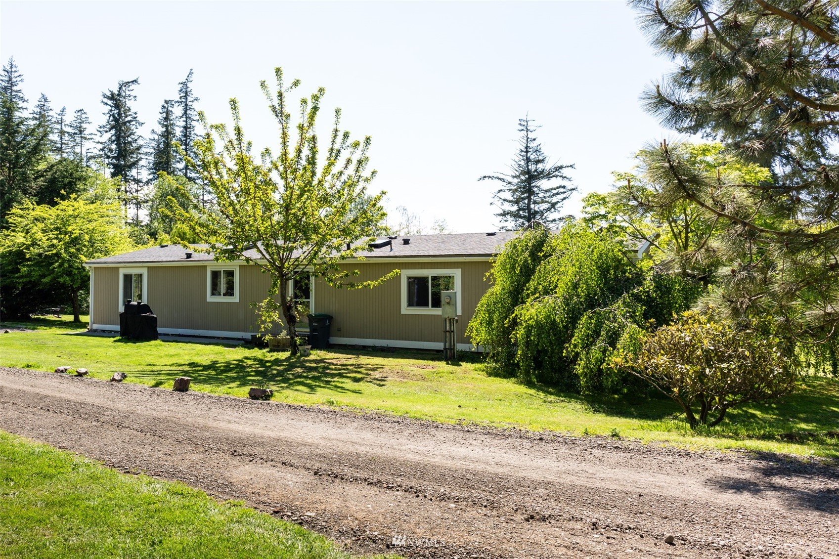 1038 Harmony Road Oak Harbor, WA 98277 - Photo 4 of 39 Gallery Image 4