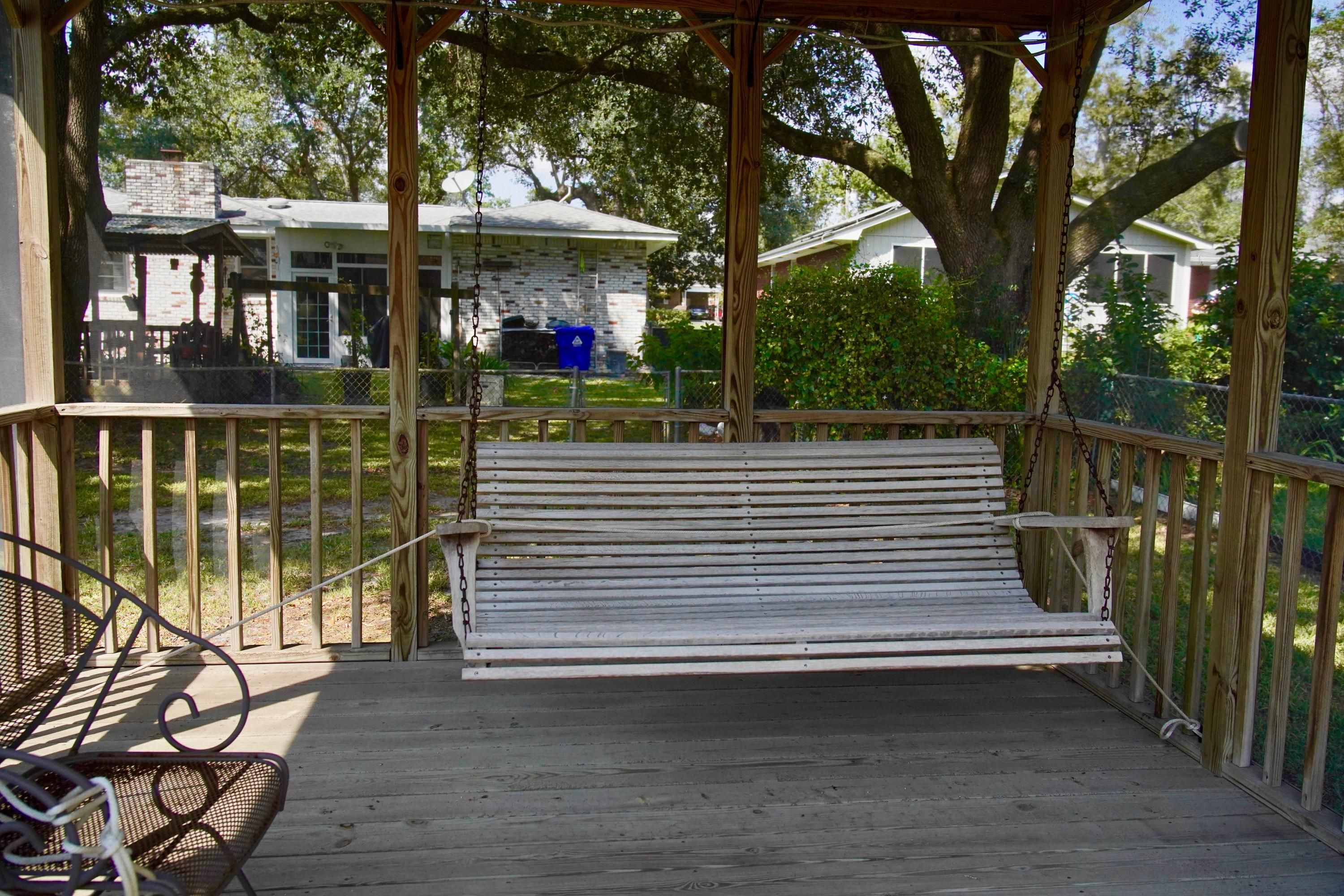 1014 East Recess Road Hanahan, SC 29410 - Photo 5 of 20 DSC00741