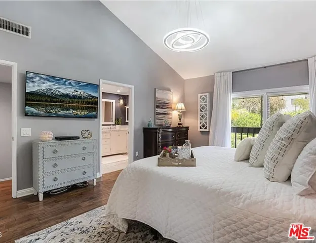 $6,750 | 17213 Palisades Circle, Pacific Palisades, CA 90272