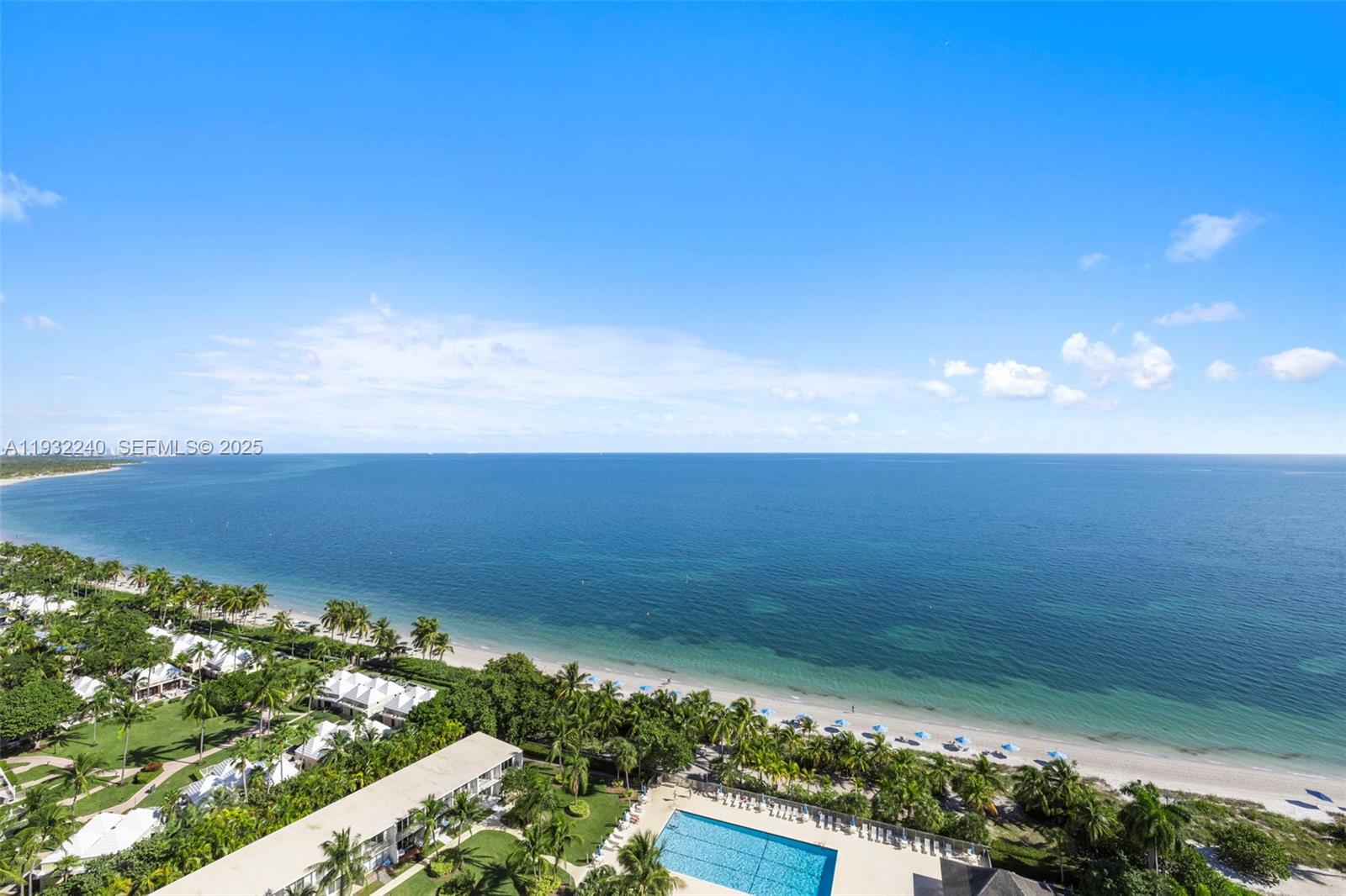 881 Ocean Drive, Unit 20A Key Biscayne, FL 33149 - Photo 2 of 32 Resort lifestyle, sandy beaches in Key Biscayne