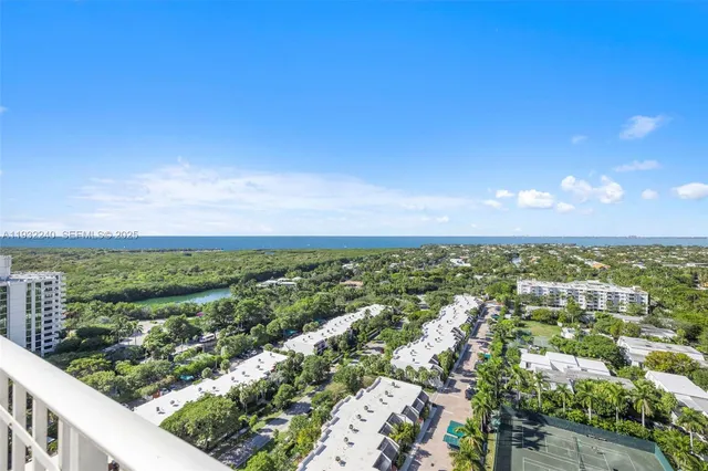 $3,600,000 | 881 Ocean Drive, Unit 20A, Key Biscayne, FL 33149
