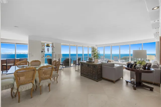 $3,600,000 | 881 Ocean Drive, Unit 20A, Key Biscayne, FL 33149