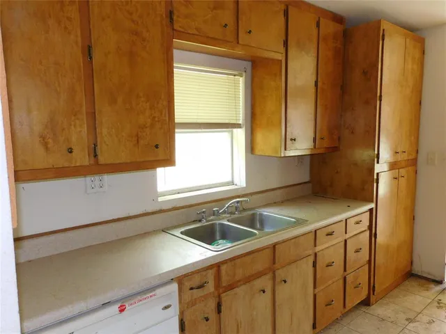 $99,500 | 504 Northeast 7th Street, Hubbard, TX 76648