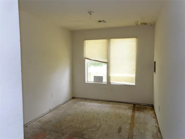 $99,500 | 504 Northeast 7th Street, Hubbard, TX 76648