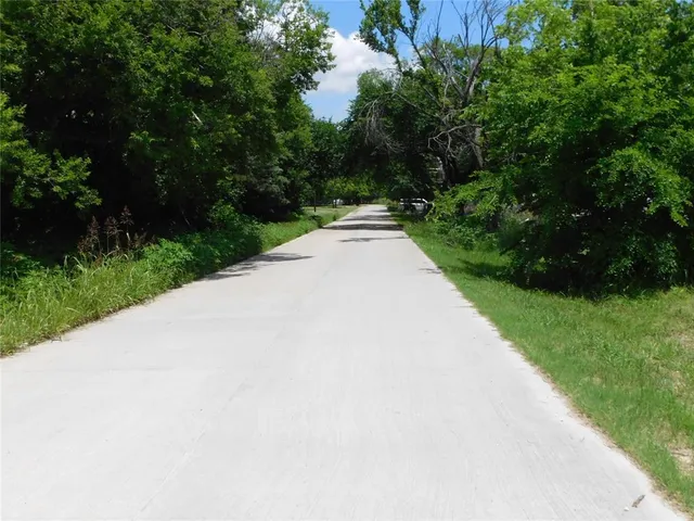 $99,500 | 504 Northeast 7th Street, Hubbard, TX 76648