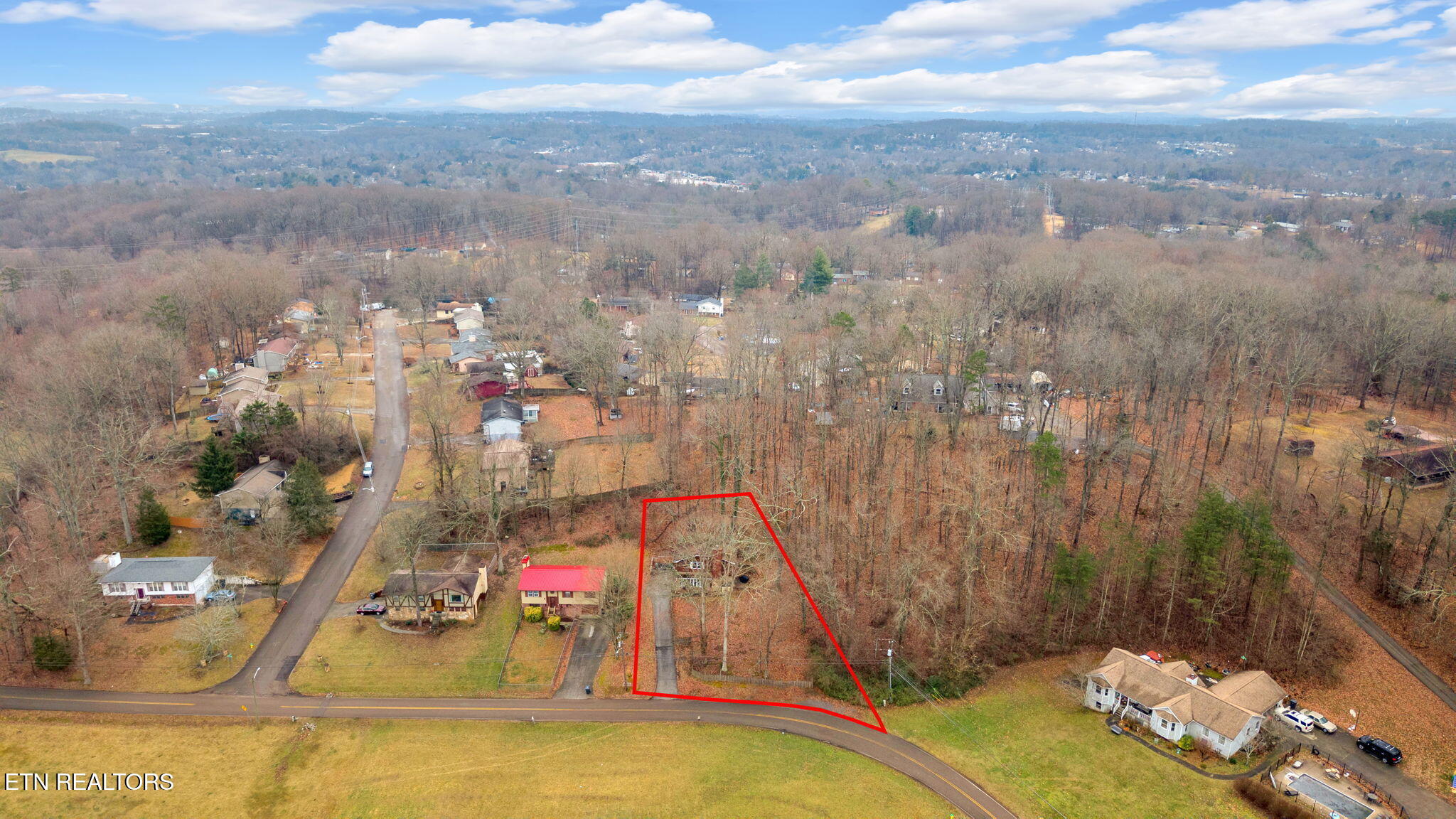 4908 Nickle Road Knoxville, TN 37921 - Photo 34 of 42 37-web-or-mls-DJI_20250127141605_0484_D