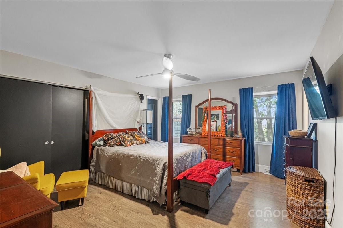 11501 Abernathy Road Charlotte, NC 28216 - Photo 19 of 41