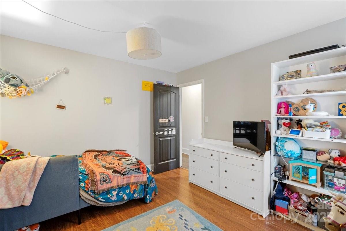 11501 Abernathy Road Charlotte, NC 28216 - Photo 23 of 41