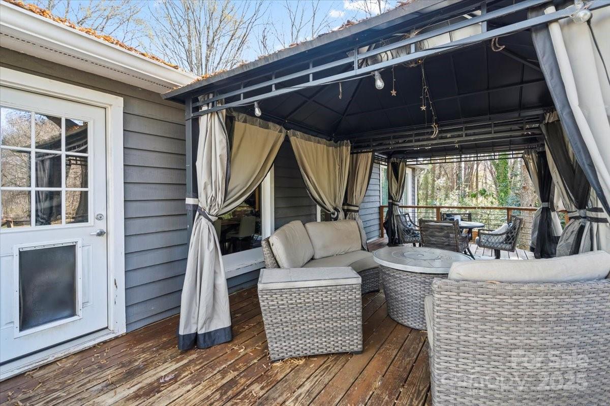 11501 Abernathy Road Charlotte, NC 28216 - Photo 32 of 41