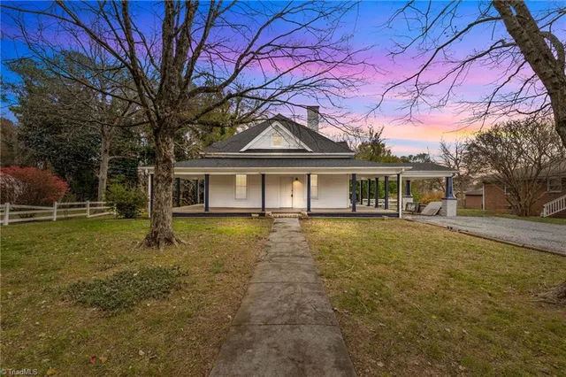 $299,000 | 328 East Raleigh Avenue, Liberty, NC 27298