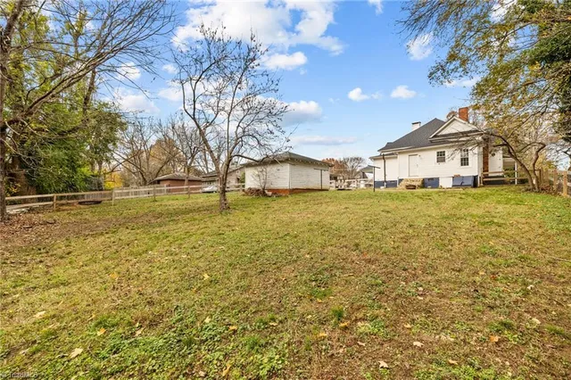 $299,000 | 328 East Raleigh Avenue, Liberty, NC 27298