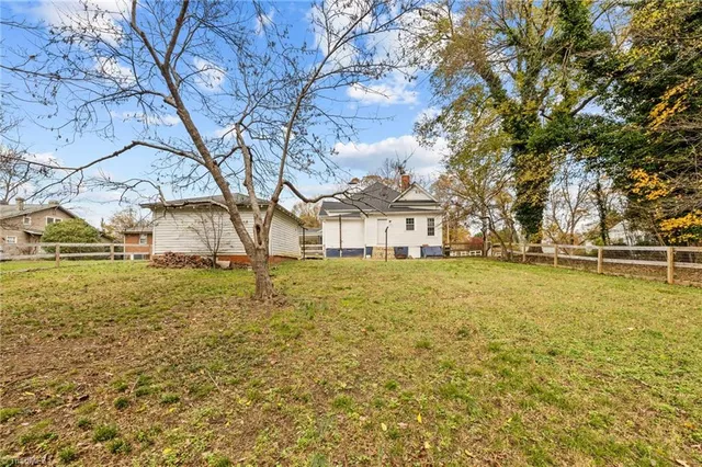 $299,000 | 328 East Raleigh Avenue, Liberty, NC 27298