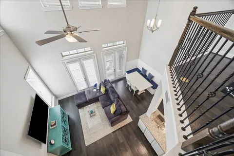$535,000 | 1702 Oak Leaf Pass Drive, Houston, TX 77055