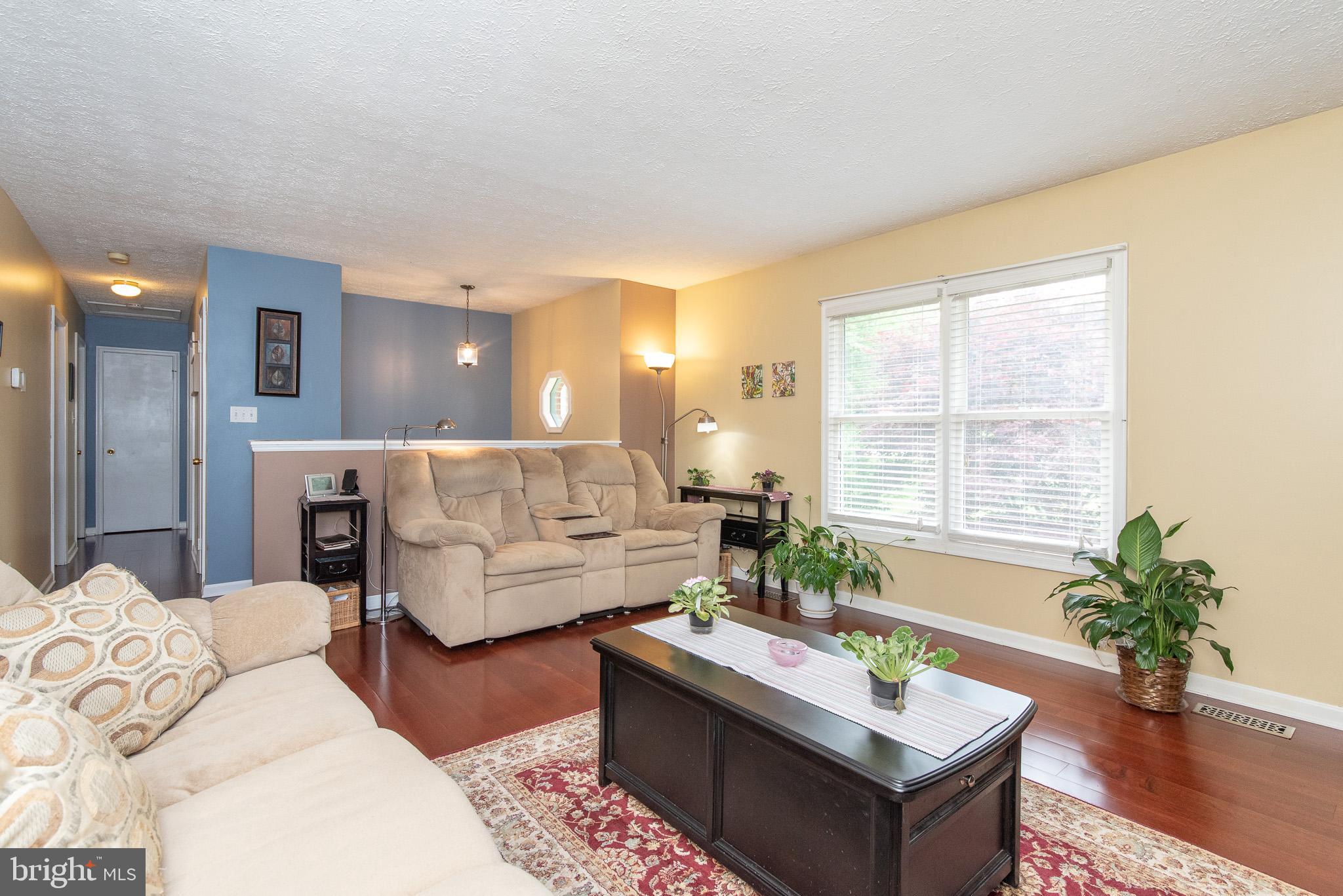 1729 Dr Jack Road Conowingo, MD 21918 - Photo 5 of 47 Living Room