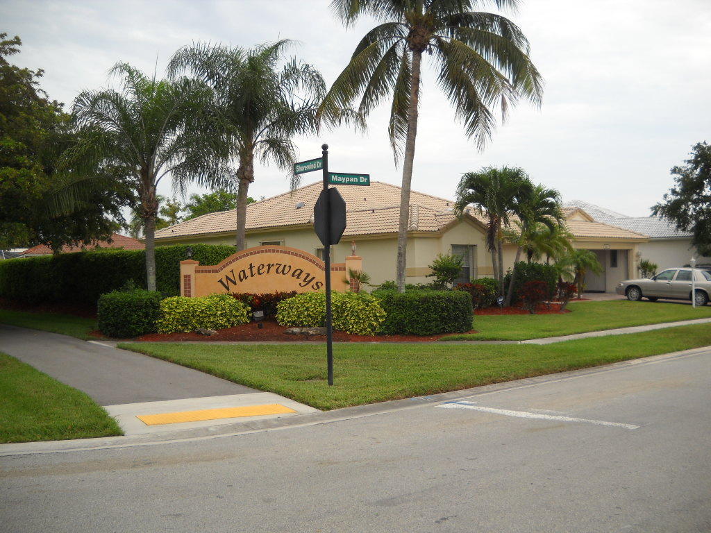12831 Maypan Drive Boca Raton, FL 33428 - Photo 4 of 30 corner view of house