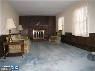 106 Evergreen Road Stratford, NJ 08084 - Photo 3 of 11