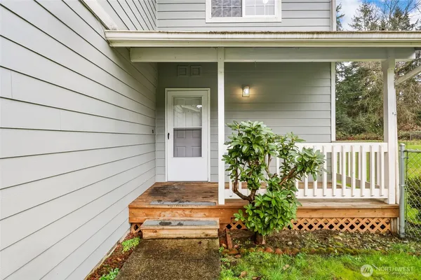 $689,000 | 643 School Street Southeast, Lacey, WA 98503