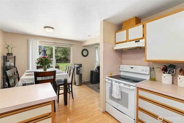 $698,000 | 643 School Street Southeast, Lacey, WA 98503