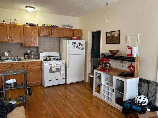 $1,225,000 | 40 Houghton Street, Somerville, MA 02143