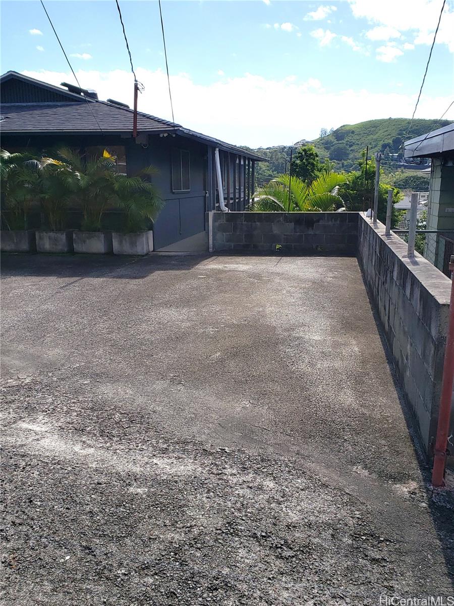2313 Star Road, Unit A Honolulu, HI 96813 - Photo 21 of 21 a view of a back yard