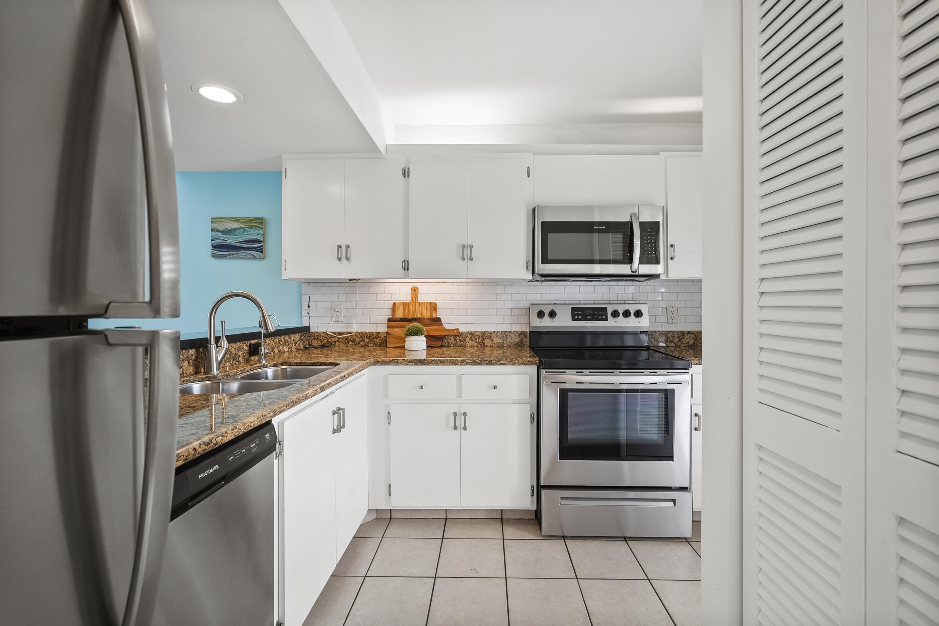 1456 Northeast Ocean Boulevard, Unit 9202 Stuart, FL 34996 - Photo 17 of 35 DSC07692