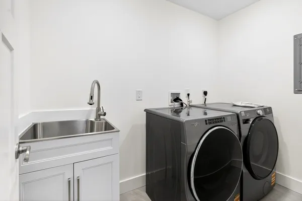 $1,388,888 | 445 Salem Street, North Andover, MA 01845