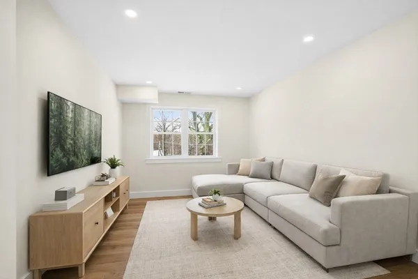 $1,388,888 | 445 Salem Street, North Andover, MA 01845