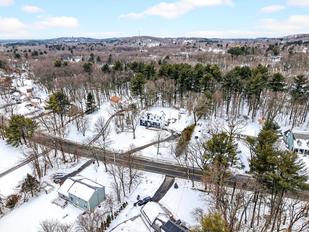 445 Salem Street North Andover, MA 01845 - Photo 5 of 42