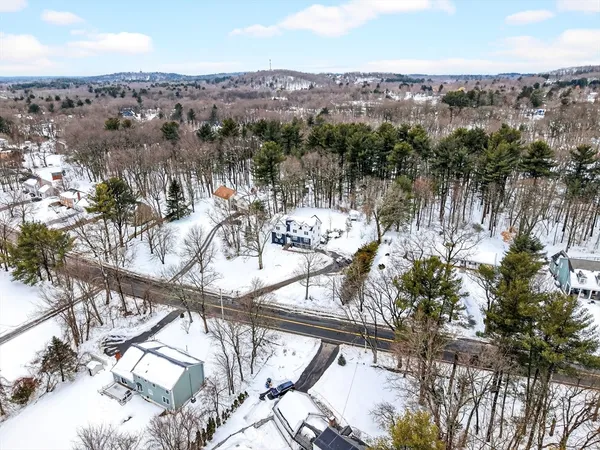 $1,388,888 | 445 Salem Street, North Andover, MA 01845