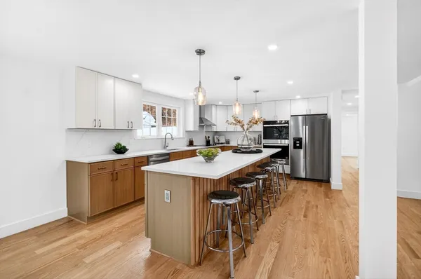 $1,388,888 | 445 Salem Street, North Andover, MA 01845