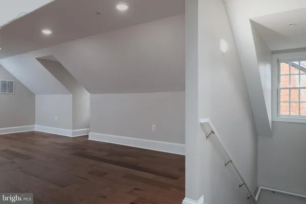 $2,450 | 1 East Montgomery Street, Unit 2, Baltimore, MD 21230