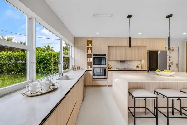 $1,985,000 | 8230 Southwest 150th Drive, Palmetto Bay, FL 33158