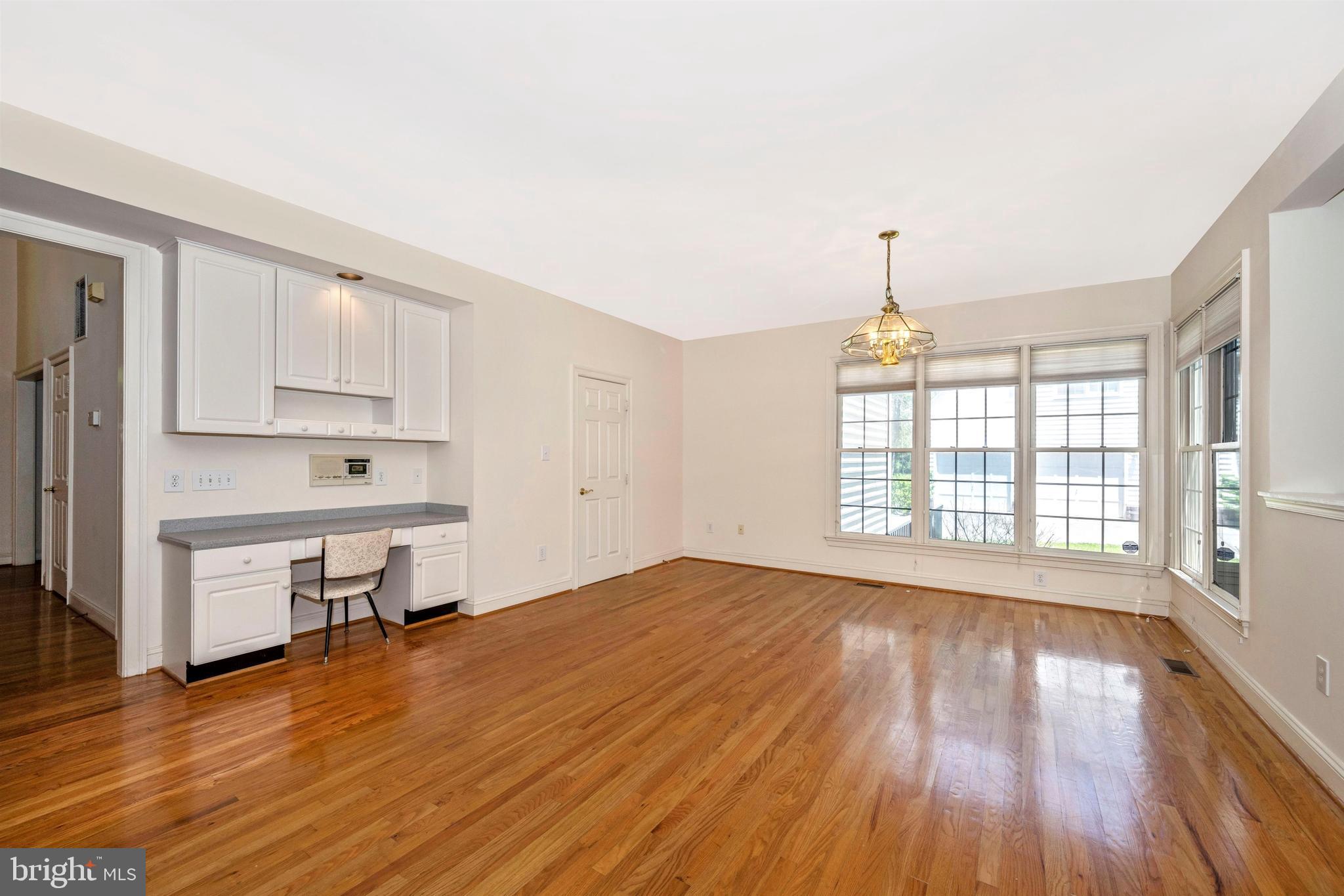 12210 Falls Road Potomac, MD 20854 - Photo 16 of 63 Gallery Image 16