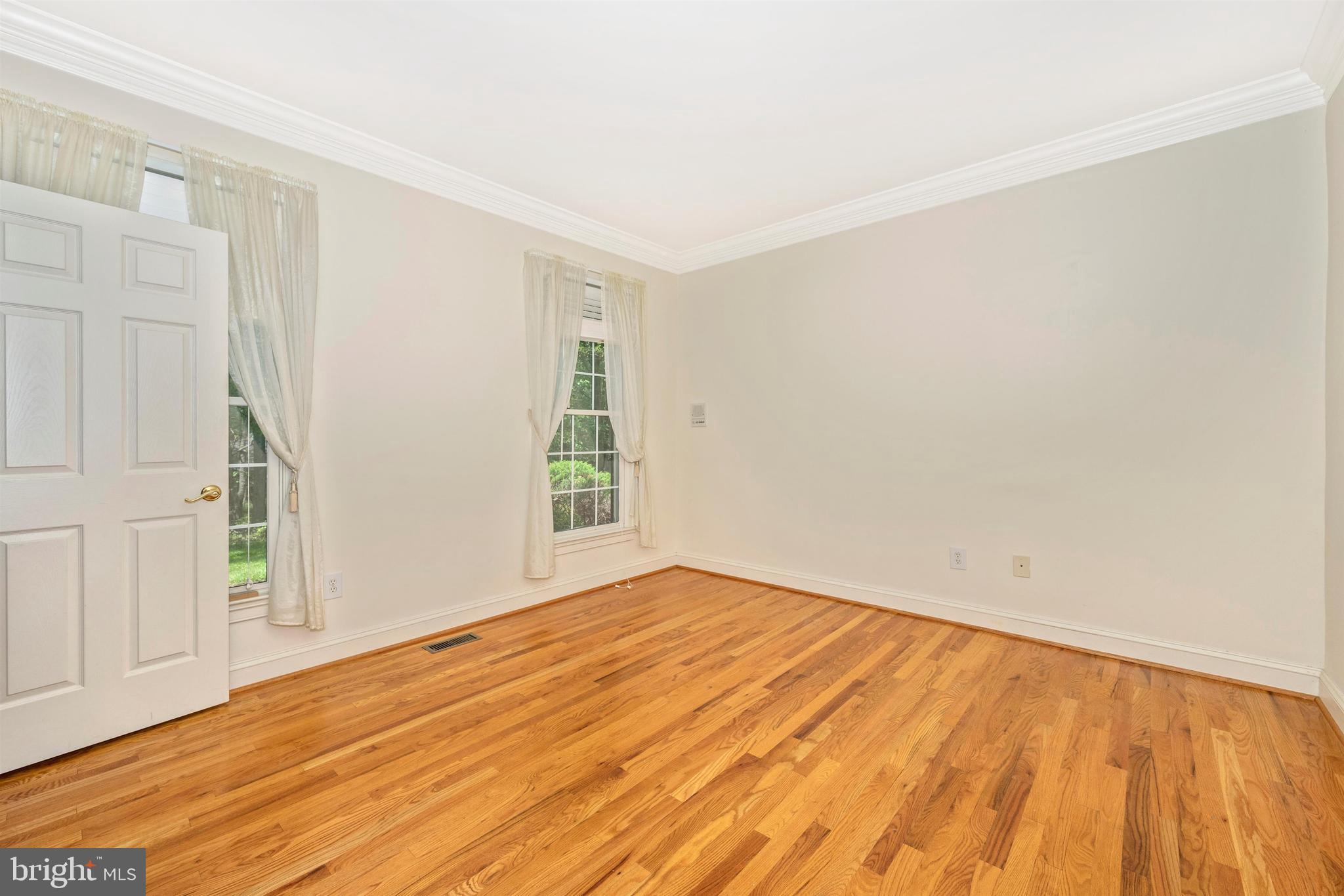 12210 Falls Road Potomac, MD 20854 - Photo 21 of 63 Gallery Image 21