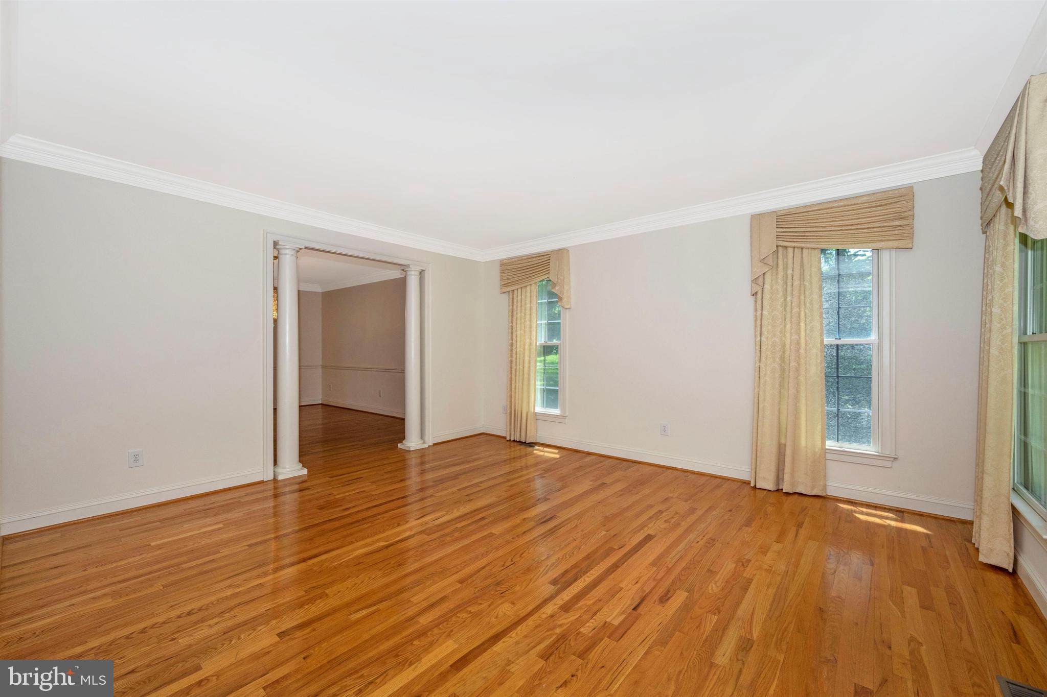 12210 Falls Road Potomac, MD 20854 - Photo 6 of 63 Gallery Image 6