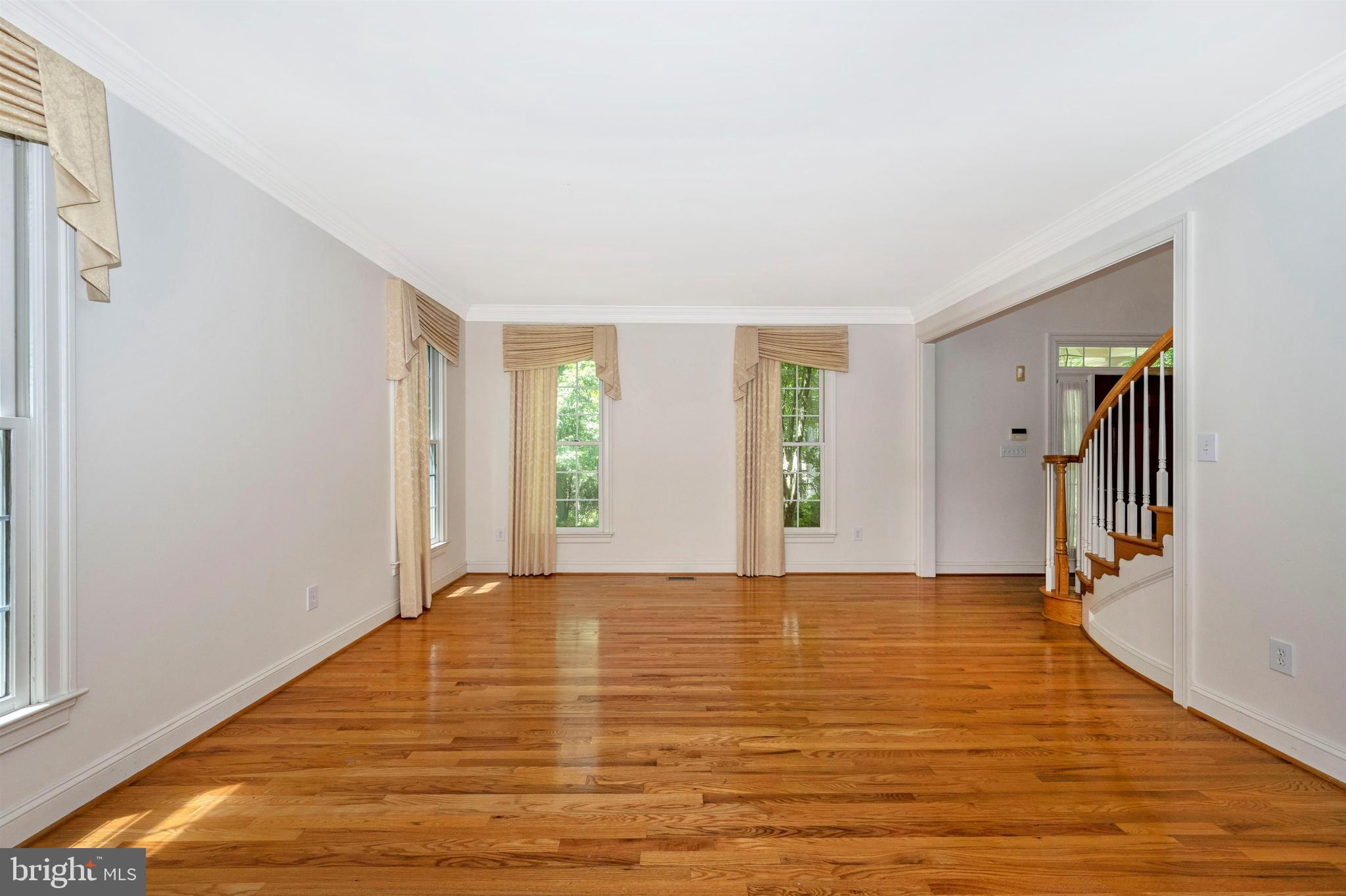 12210 Falls Road Potomac, MD 20854 - Photo 7 of 63 Gallery Image 7