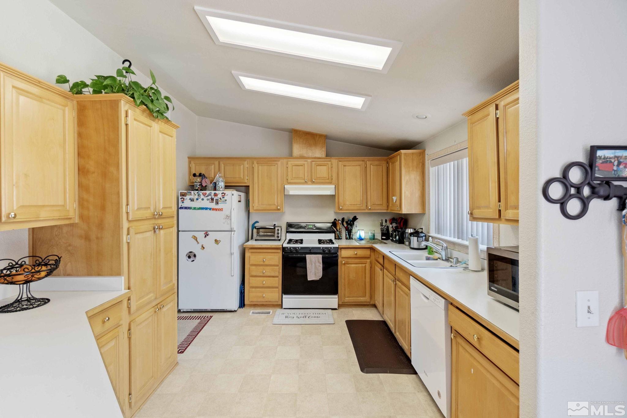 161 Platinum Pointe Way Reno, NV 89506 - Photo 16 of 35 Photo 16