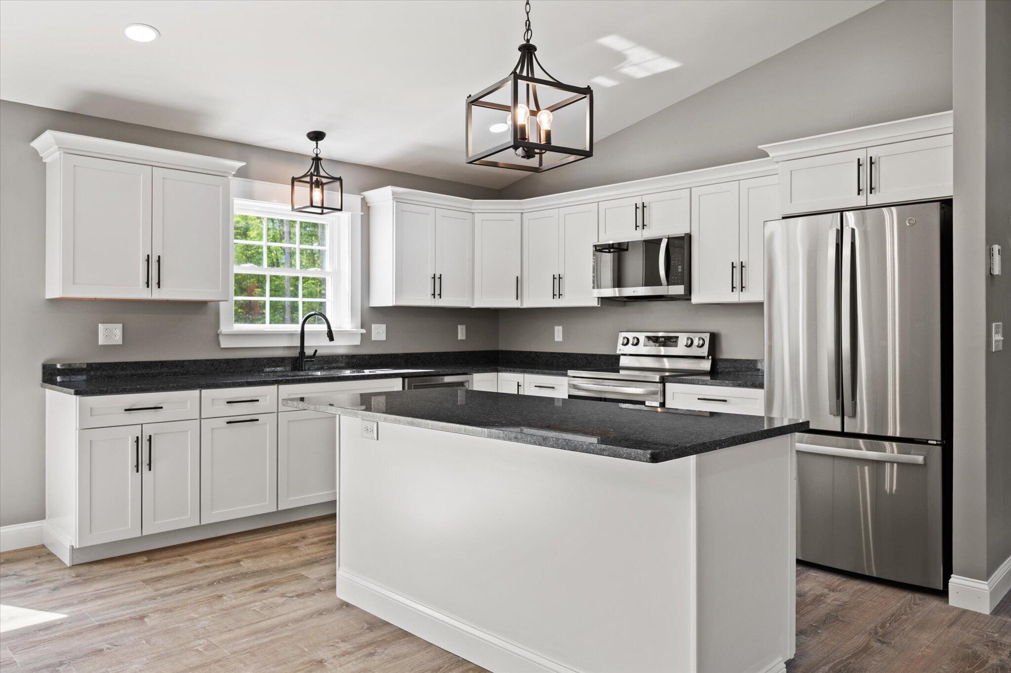 633 Streamside Avenue Bangor, ME 04401 - Photo 16 of 54 IMG_7417