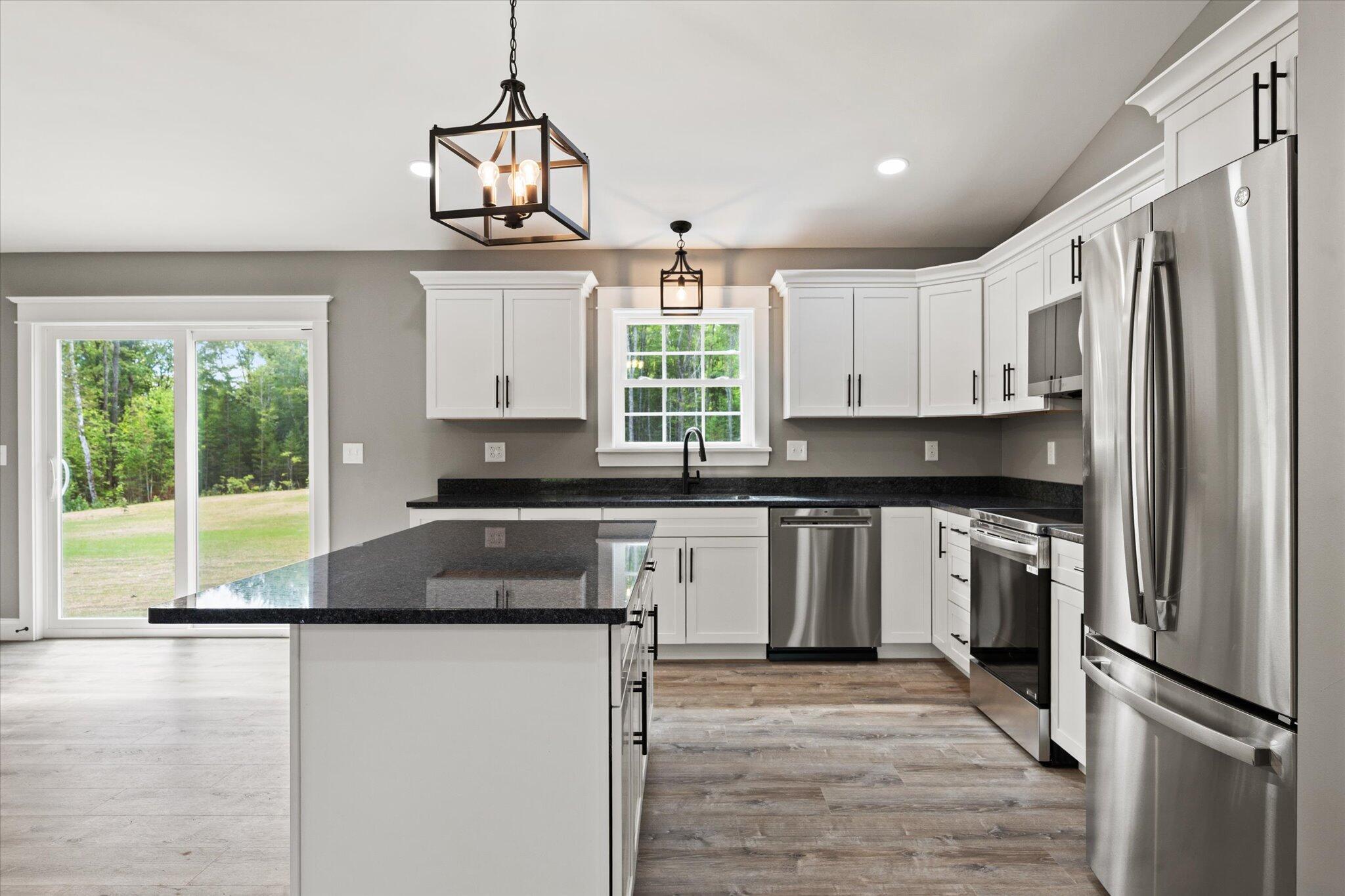 633 Streamside Avenue Bangor, ME 04401 - Photo 17 of 54 IMG_7418