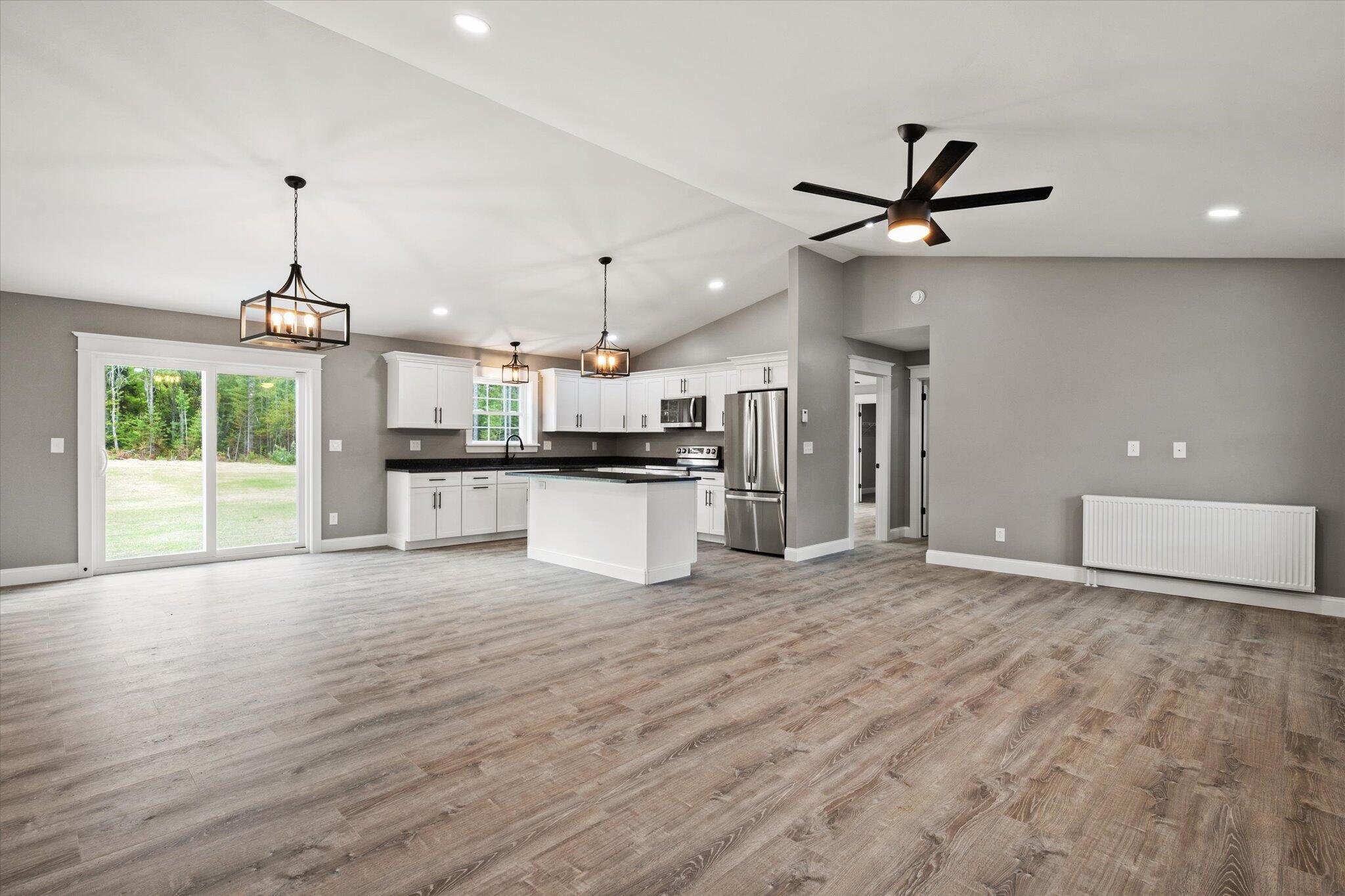 633 Streamside Avenue Bangor, ME 04401 - Photo 20 of 54 IMG_7427