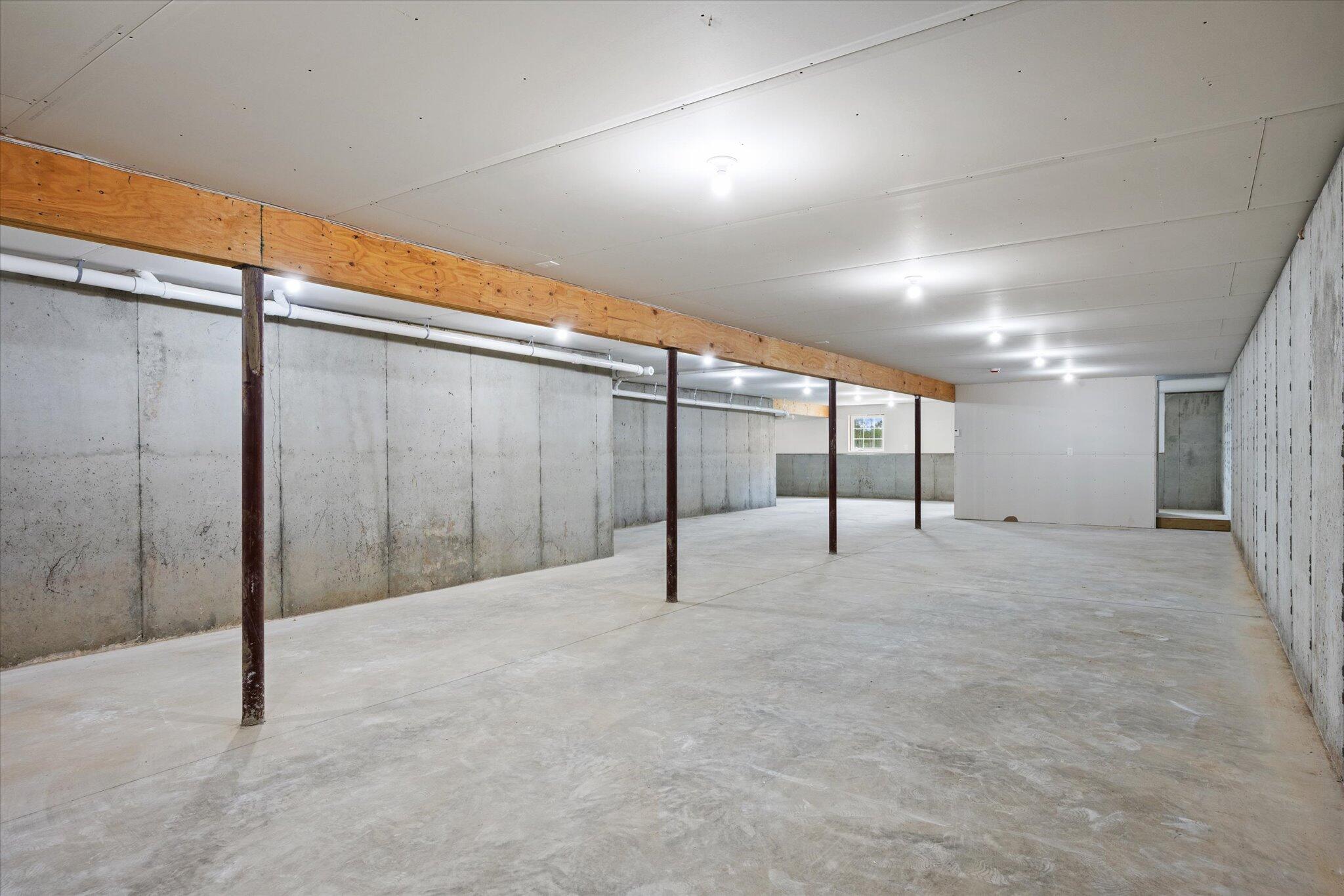 633 Streamside Avenue Bangor, ME 04401 - Photo 47 of 54 IMG_7448